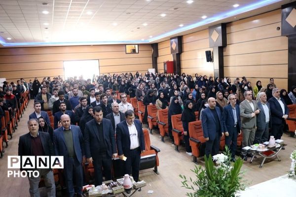 مرند به افتخار نخبگانش ایستاد