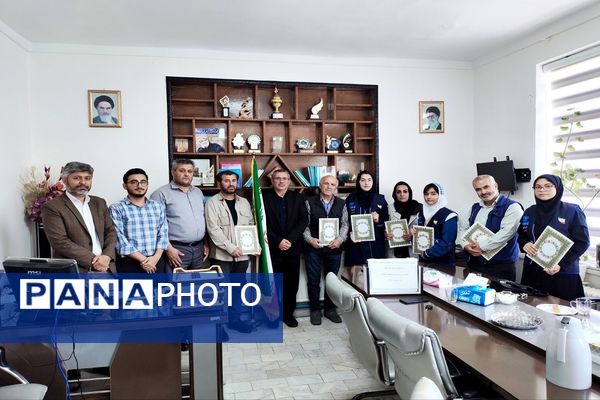تجلیل از اصحاب رسانه و دانش آموز خبرنگاران فعال پانا در شهرستان خلخال