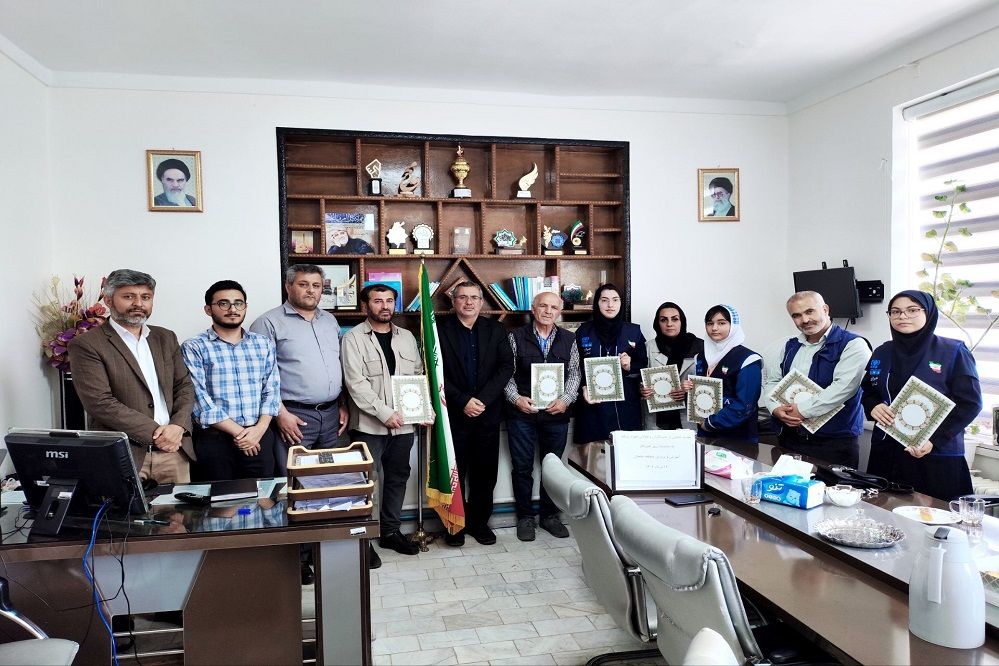 تجلیل از اصحاب رسانه و دانش آموز خبرنگاران فعال پانا در شهرستان خلخال