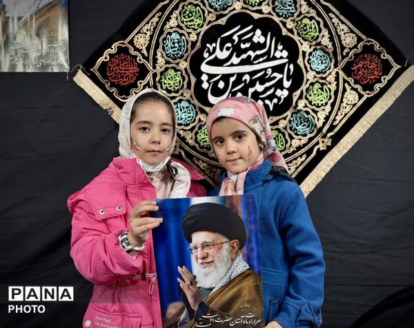 حماسه حضور دهه نودی‌های تفت در سوگ رهبر شهید