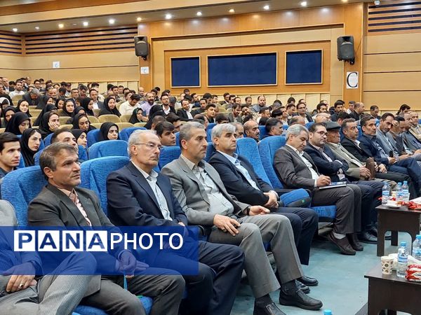 از فرهنگیان شاخص خرمدره تقدیر شد