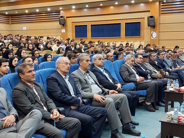 از فرهنگیان شاخص خرمدره تقدیر شد