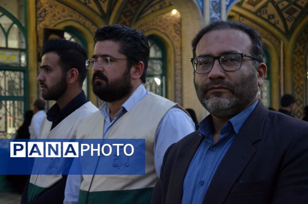 اجتماع مردم شهرکرد در مراسم یادبود سیدالشهدای خدمت