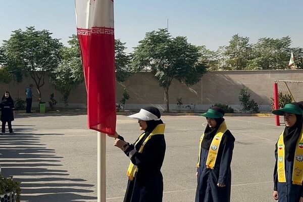 انتخابات همیار مشاور در آموزشگاه منتصرین شاهد شهرستان ورامین