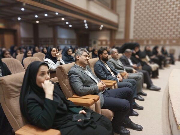 جشن روز دختر در هنرستان امام حسن مجتبی(ع) با حضور مسئولان ناحیه ۶