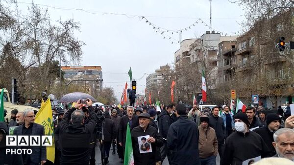 طنین پر شکوه مرگ بر اسرائیل و آمریکا فرهنگیان تهران