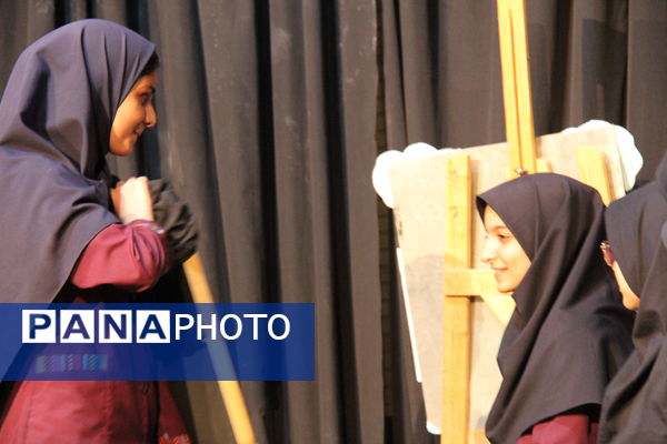 جشنواره هنرهای نمایشی در شریف الدین علی در شهر یزد