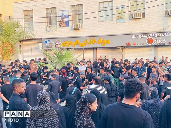 تجلی آیین علم‌گردانی در دل میناب