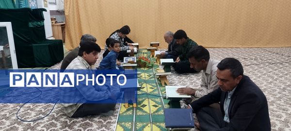 برگزاری محفل انس با قرآن به میزبانی دبستان راشد مرندی در حاجی‌‌آباد 
