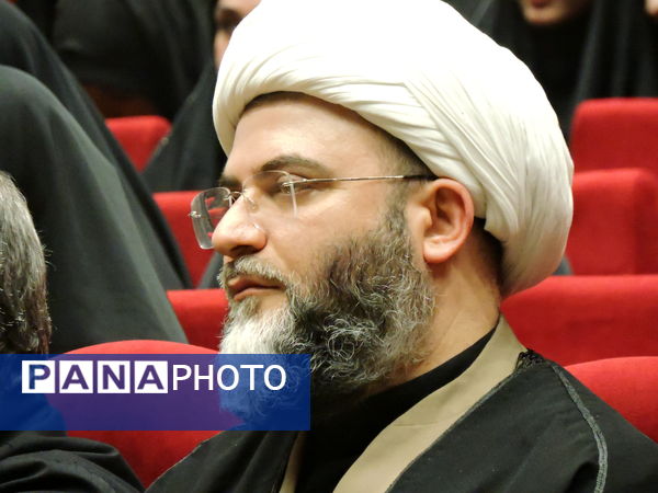 دیدار حجت‌الاسلام قمی با جمعی از دانش‌آموزان و نوجوانان استان یزد