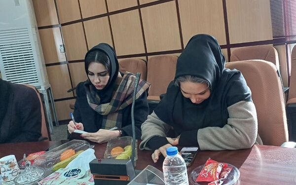 نشست صمیمی فرماندار شهریار با اصحاب رسانه و فعالان فضای مجازی