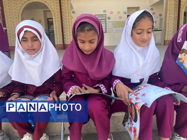 نمایش‌های خلاقانه دانش‌آموزان سیریک به‌مناسبت هفته کتاب