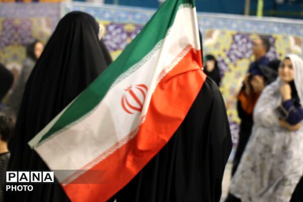 شام ولادت علی ابن موسی‌الرضا، در حریم رضوی