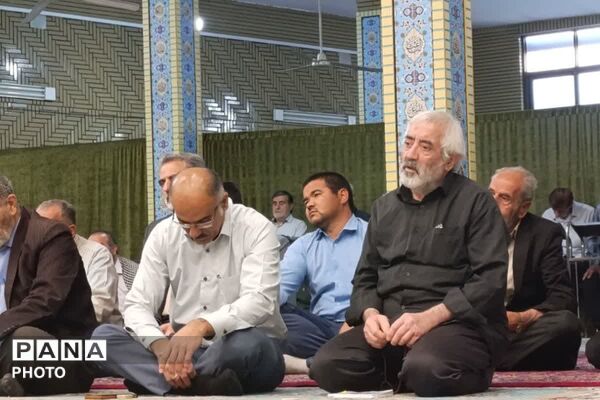  آیین عید قربان با حضور نمازگزاران در مسجد علی‌ابن‌ابی‌طالب(ع) رودهن