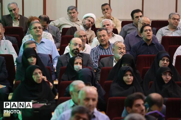حضور نماینده ولی فقیه در مجمع عمومی مؤسسه دارالایتام مهدیه