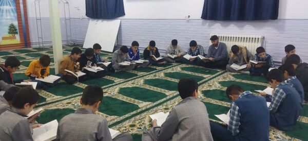 سومین جلسه گفتمان دینی در دبستان پسرانه فضیلت