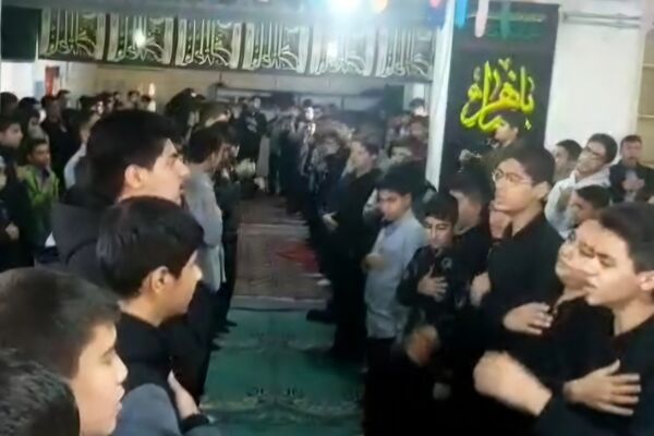 مراسم عزاداری حضرت فاطمه زهرا (س)در دبیرستان هیأت امنایی رازی