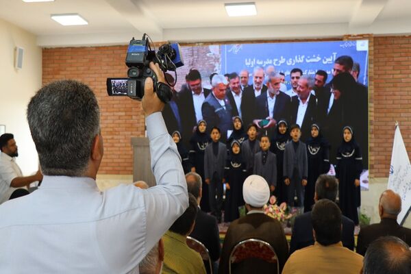 یک خشت هزار امید