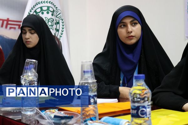 تقدیر از طلایه‌داران آگاهی در مازندران 