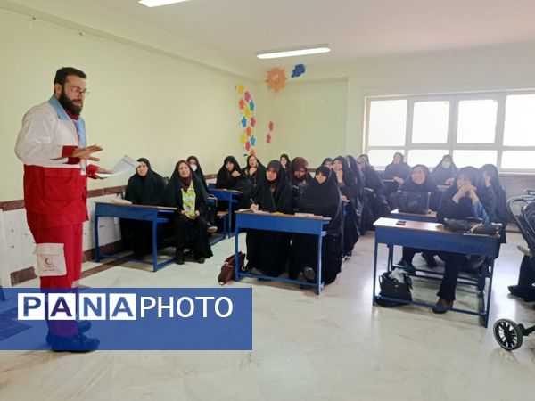 برگزاری کارگاه‌های مهارتی ویژه مربیان کاردان سازمان دانش‌آموزی قم