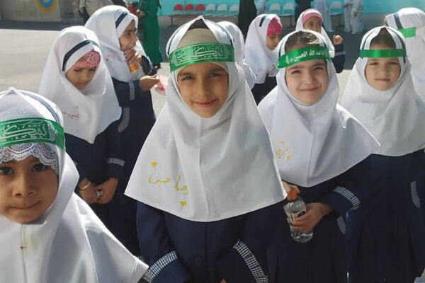 دبستان کیهانی، غرقِ در شور و نشاط میلاد حضرت زینب (س) 