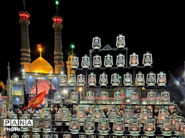 مراسم عزادای بانوان در حرم حضرت معصومه(س)