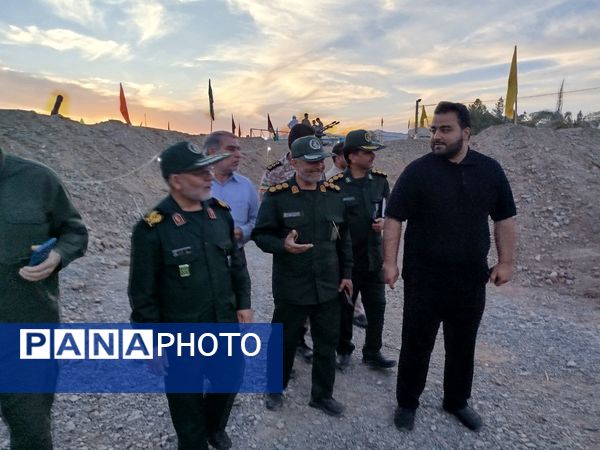 بازدید مشاور فرمانده سپاه امام رضا (ع) از دومین کنگره ملی شهید مدرس (ره) 