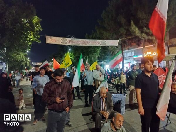 سدی از ایمان؛ بازگوییِ، شکوهِ اجتماعات شبانه در حسینیه امام خمینی(ره)