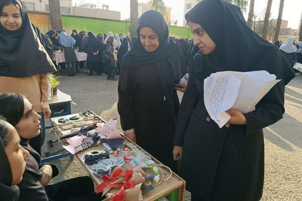 دستان کوچک، ایده‌های بزرگ: بازارچه خلاقیت دانش‌آموزان عترت در جشنواره خوارزمی