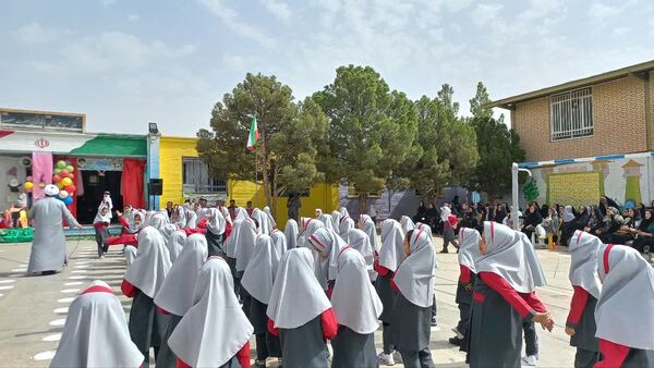 آغاز شیرین کلاس اولی‌ها ،در دبستان حضرت معصومه(س)  خواف
