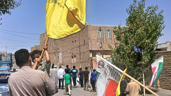 پیاده‌روی خانوادگی روستاییان «صرم» قم به‌مناسبت هفته دولت