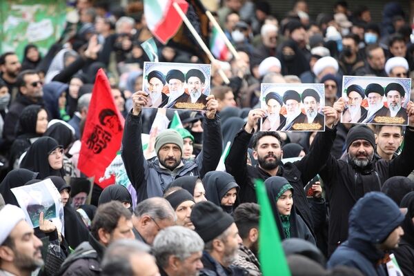 اجتماع سراسری بیعت با سومین رهبر منتخب انقلاب در ارومیه