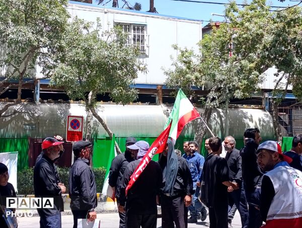 مراسم تشییع رهبر معظم انقلاب و خانواده ایشان در مشهد