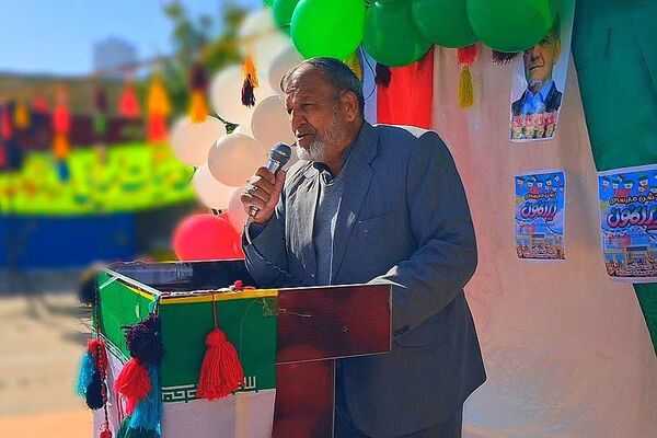 طنین زنگ انقلاب در مدرسه فرزانگان شهرستان باشت