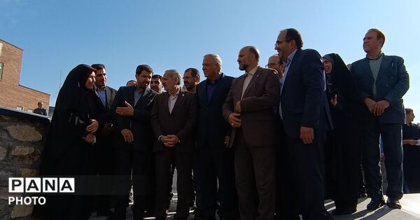 افتتاح کانون شهید سلیمانی و کلنگ‌زنی نمازخانه مدرسه معلم در اسدآباد