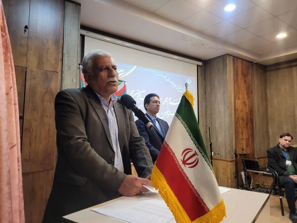 جلسه روسای انجمن مدارس ناحیه سه در دبستان مصلی‌نژاد حضرت زینب(س) 