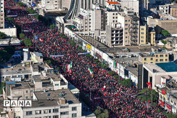 تشییع پیکر رهبر شهید انقلاب در مشهد مقدس-۱

