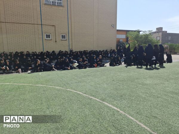 اجرای مسابقات ورزشی در دبیرستان پدران آسمانی 