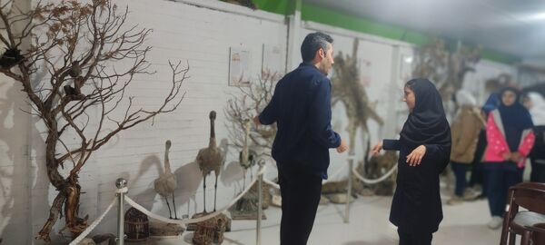 بازدید دانش‌آموزان مدرسه شهید خاقانی از موزه حیات وحش شیروان