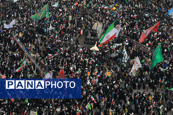 شکوه 22 بهمن مشهد مقدس از نمای هوایی