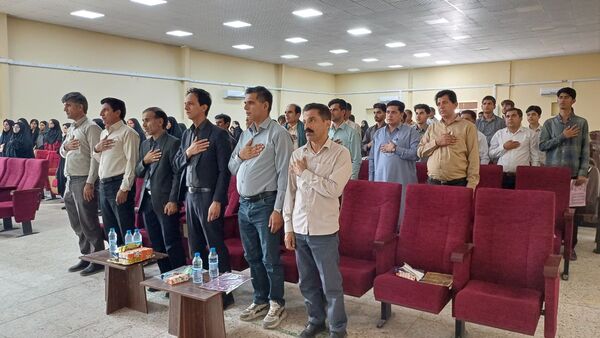 درخشش دانش‌آموزان نخبه قلعه‌گنج در جشن تقدیر کانون قلم‌چی