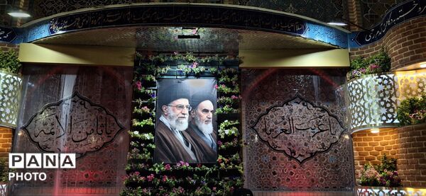 حرم امام رضا(ع) سیاه پوش عزای حسین‌(ع) شد