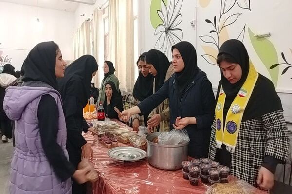برپایی نمایشگاه و بازارچه کارو فناوری در دبیرستان شهید مجید دهنوی نیشابور
