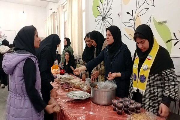برپایی نمایشگاه و بازارچه کارو فناوری در دبیرستان شهید مجید دهنوی نیشابور
