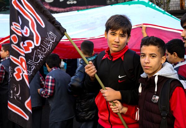 حضور پرشور دانش آموزان زنجانی در راهپیمایی ۱۳ آبان