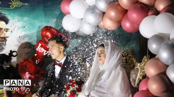 عقد سه زوج جوان در دل راهپیمایی مردمی، آغاز  زندگی مشترک با عطر همدلی و اتحاد