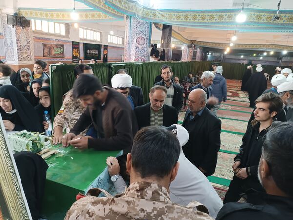 عطر حضور شهید گمنام در نماز جمعه فارسان
