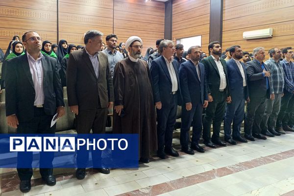 مراسم اختتامیه سیزدهمین دوره نمایشگاه‌های «مدرسه انقلاب» در اسلام آباد غرب