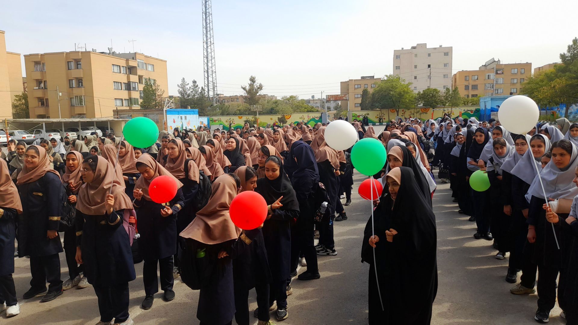 آیین بازگشایی مدارس در دبیرستان نورالهدی 