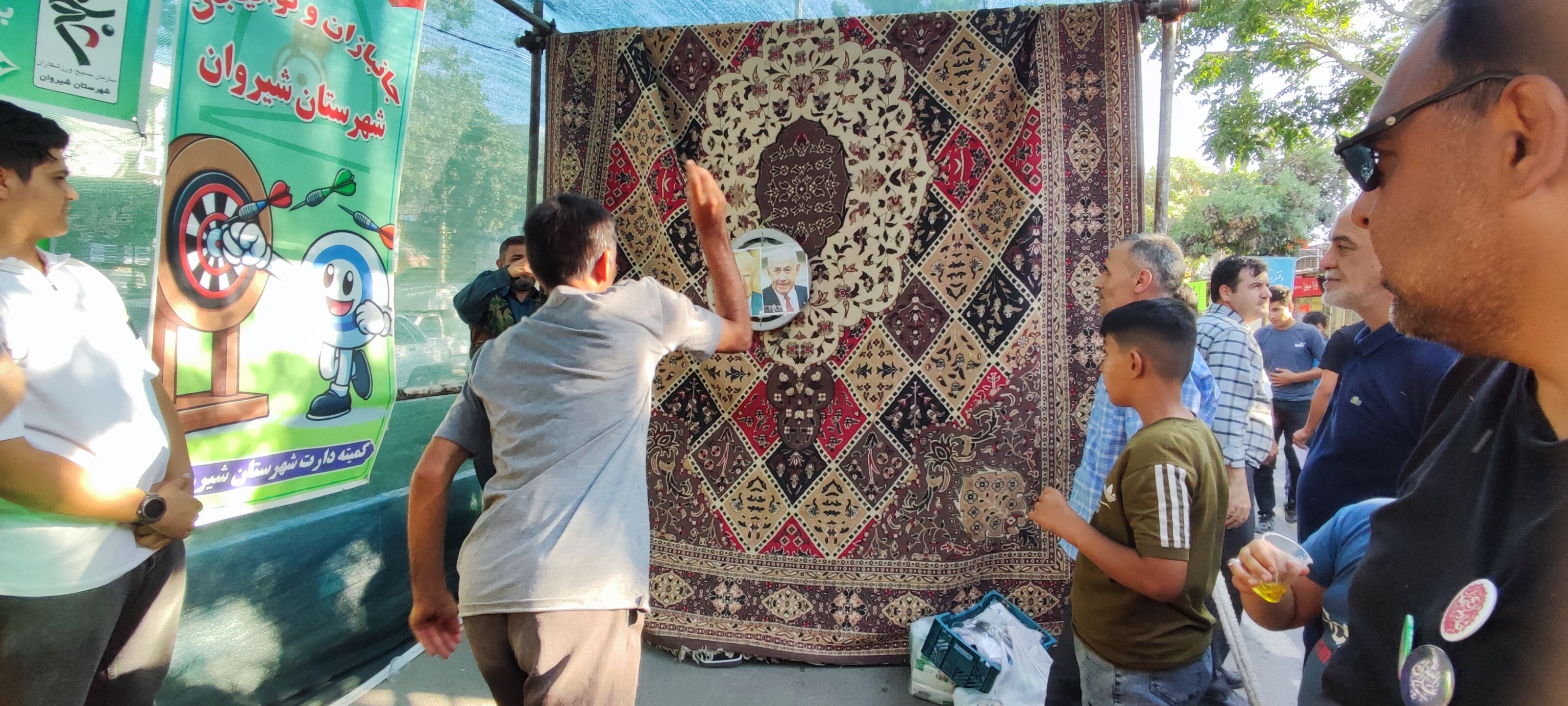 برگزاری مسابقات دارت در موکب‌های جشن غدیر در شهرستان شیروان